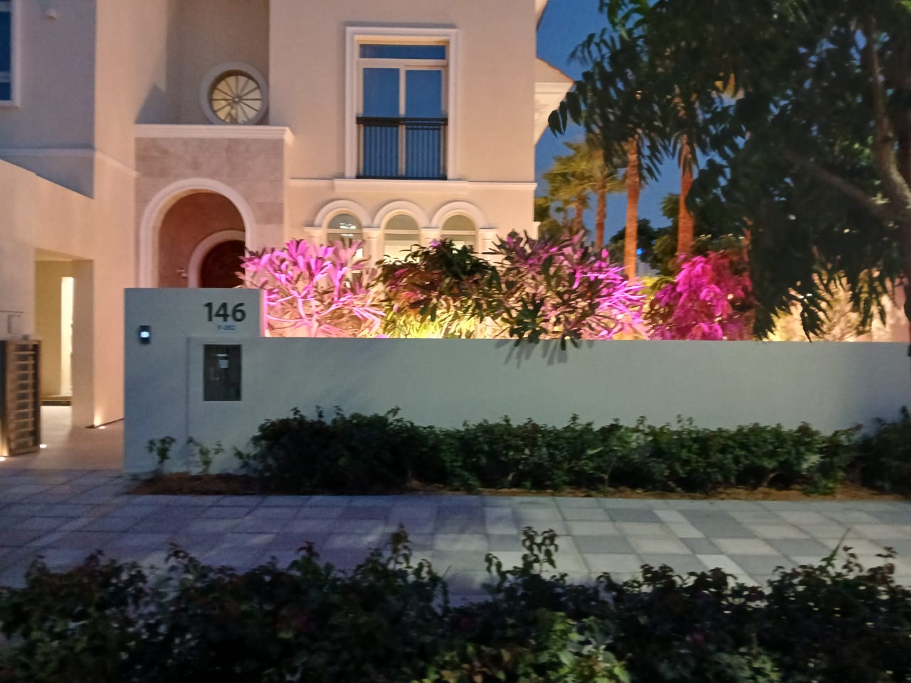 VILLA 146